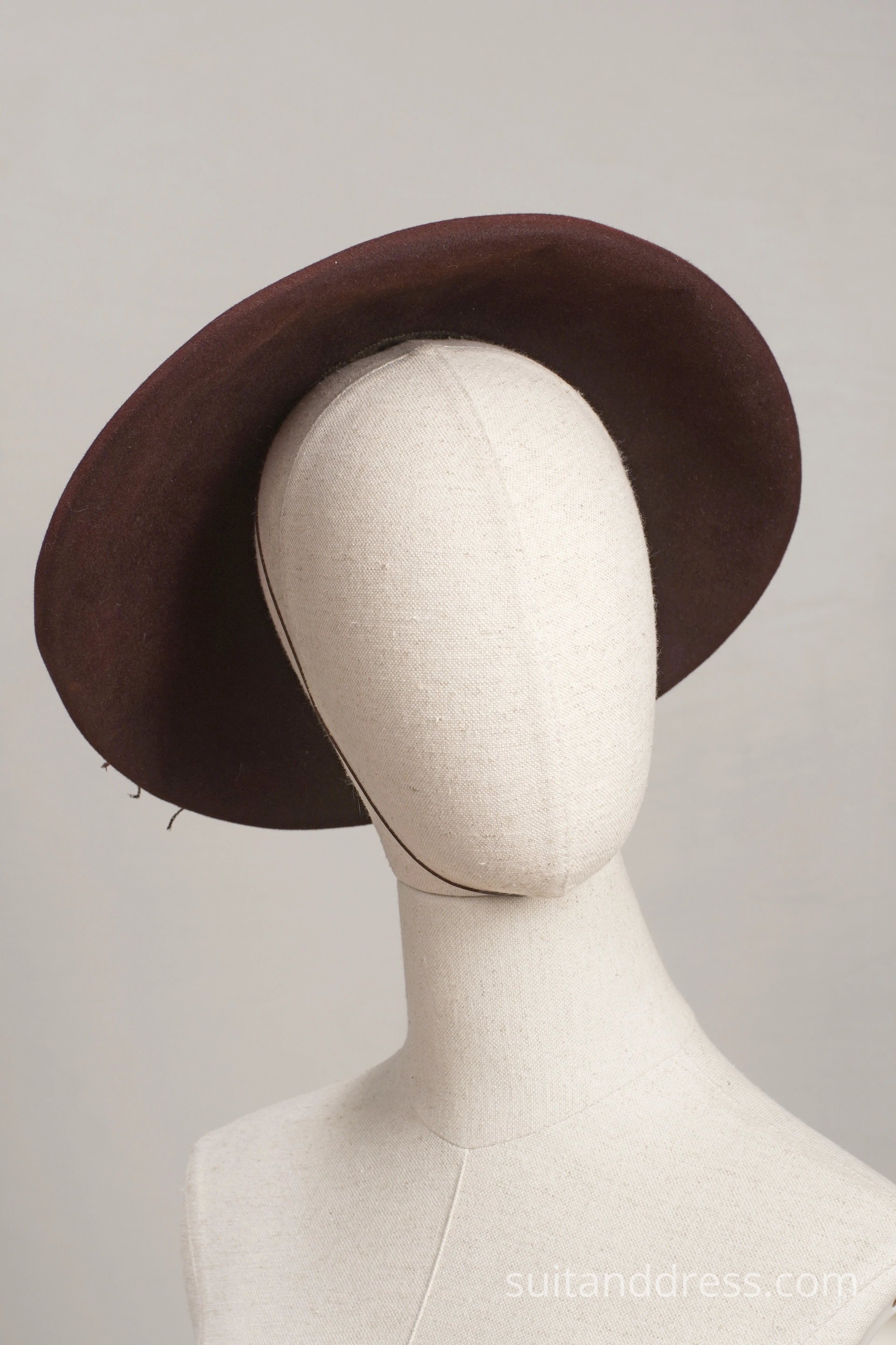 1940s wide brim felt hat
