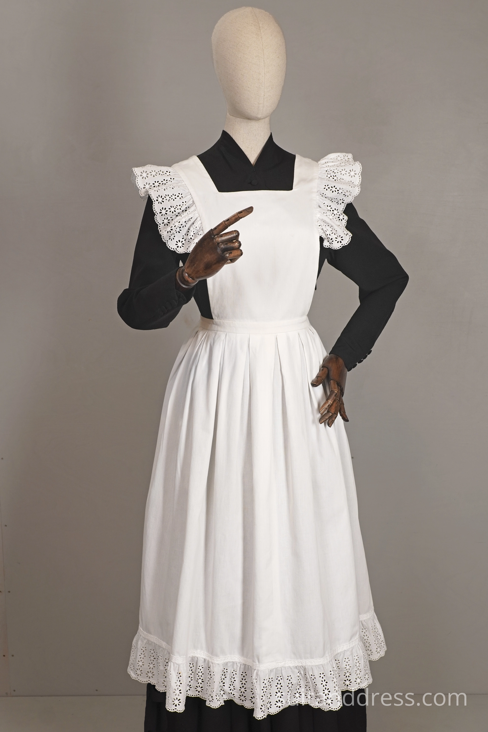 EDWARDIAN STYLE WHITE LACE APRON vintage costume hire rent in Latvia Riga