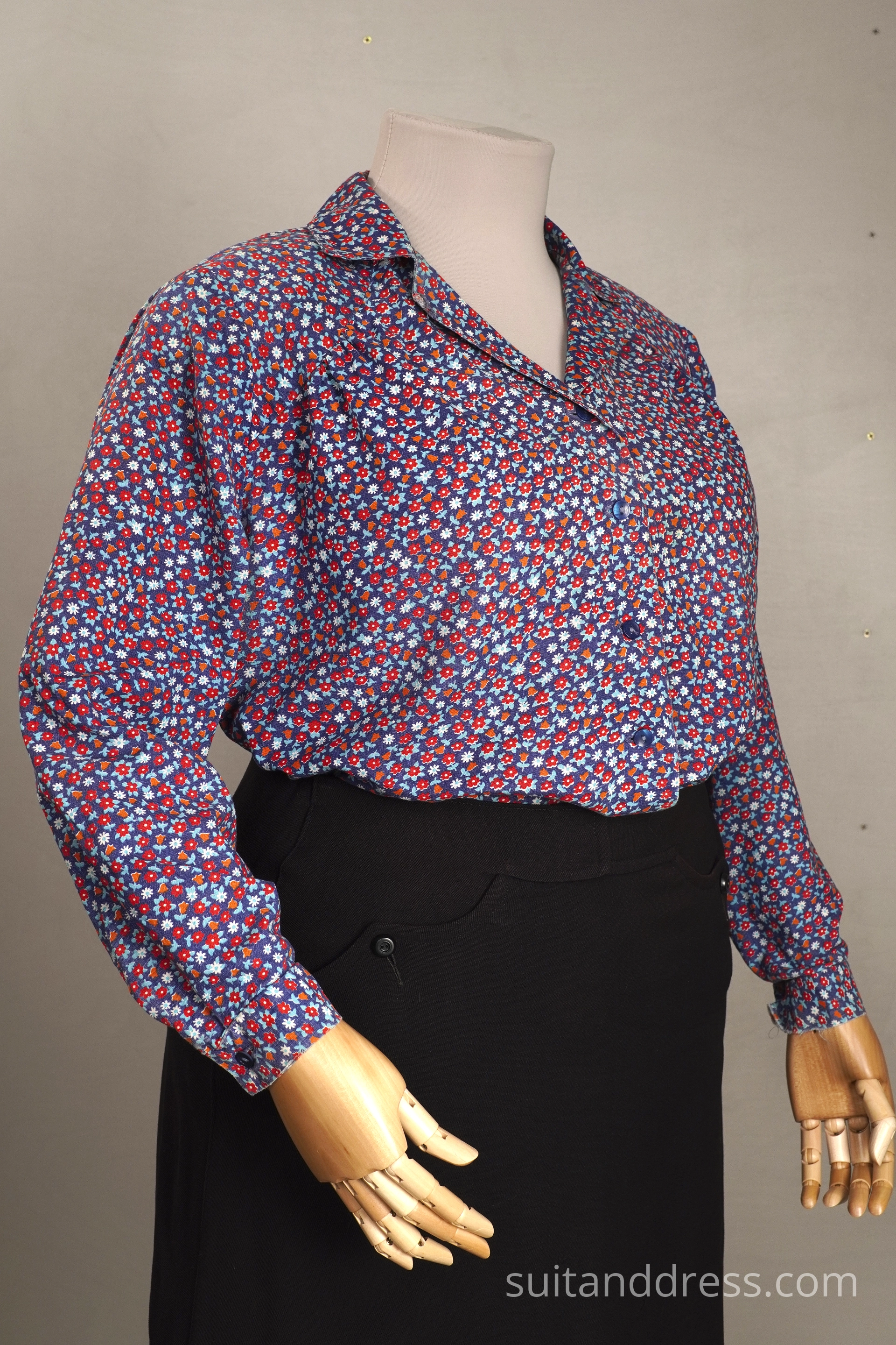 1960s simple floral blouse for rent