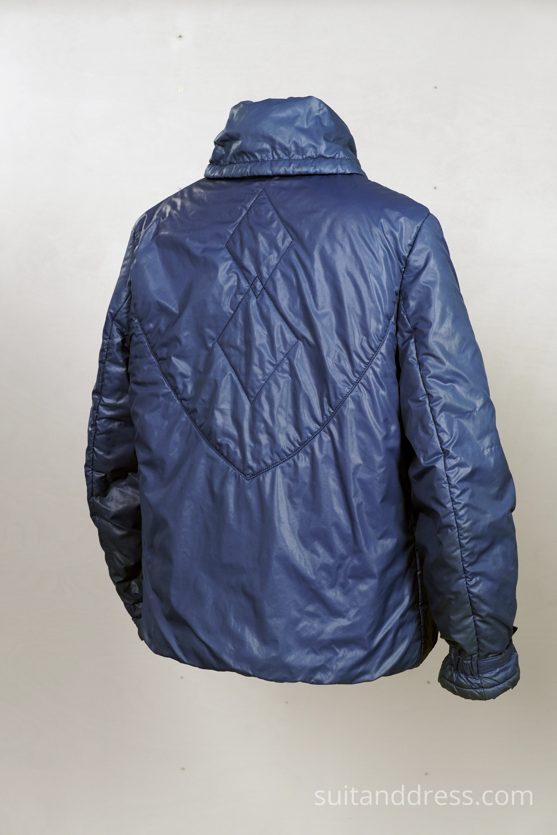 vintage 1980s puffed windbreaer jacket blue neilon