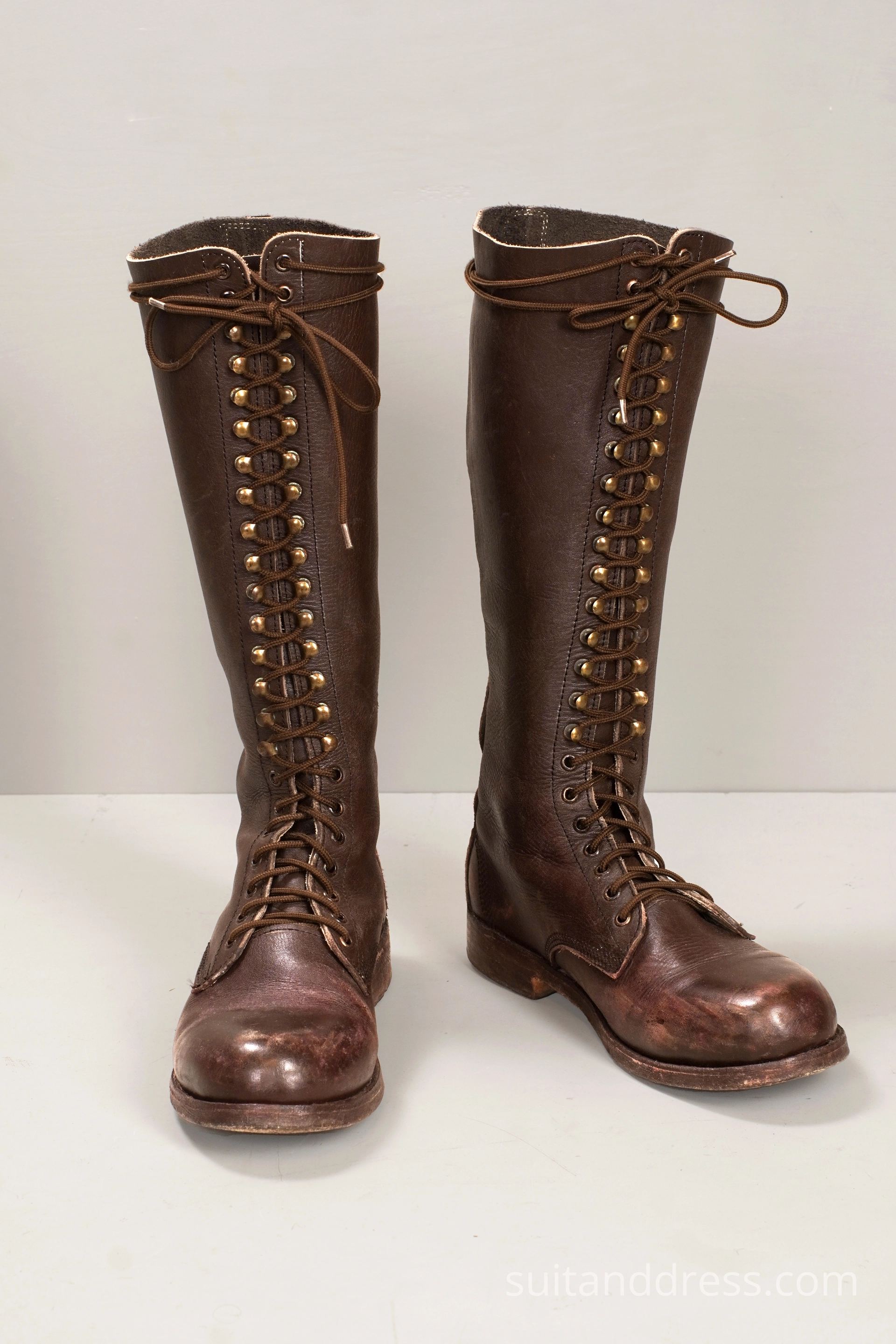 20. gs. sākuma garie vīriešu zābaki vintage šņorzābaki mednieku velobrauciena apavi 1900. 1910. 1920. 1930. retro tērpu noma 